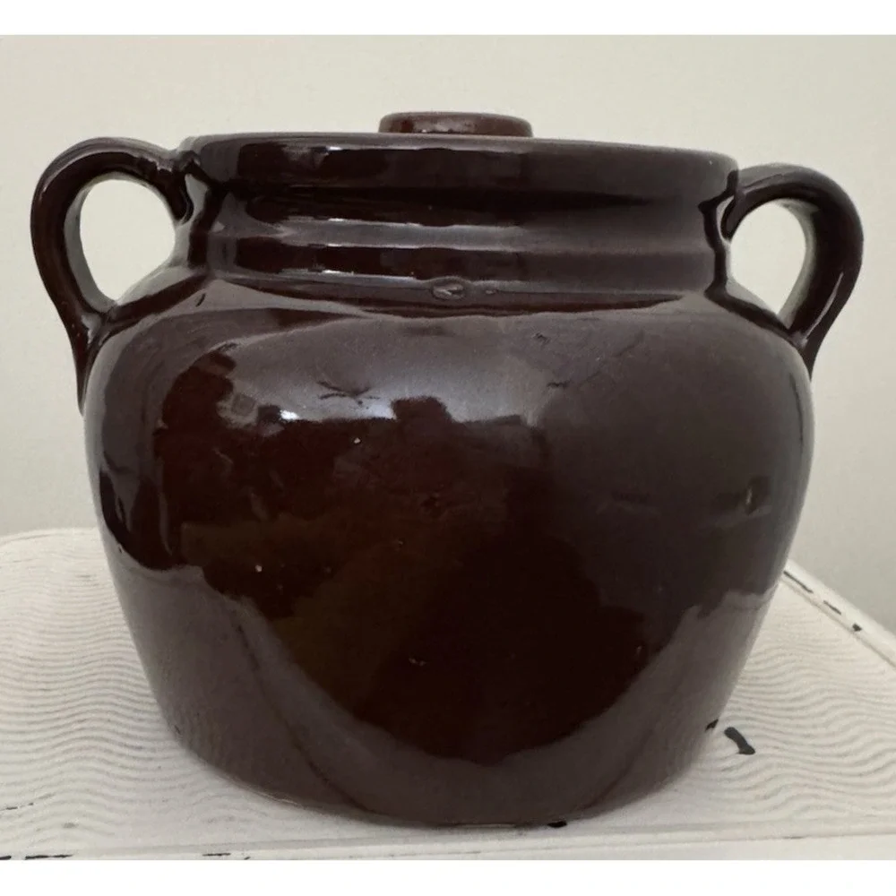 USA Pottery this vintage